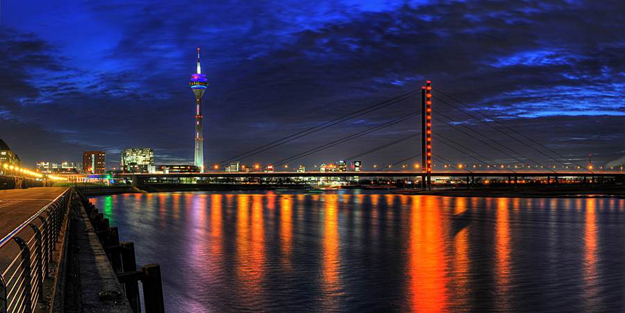 Düsseldorfer Bilder kaufen, Bilder bis 12 Meter breite